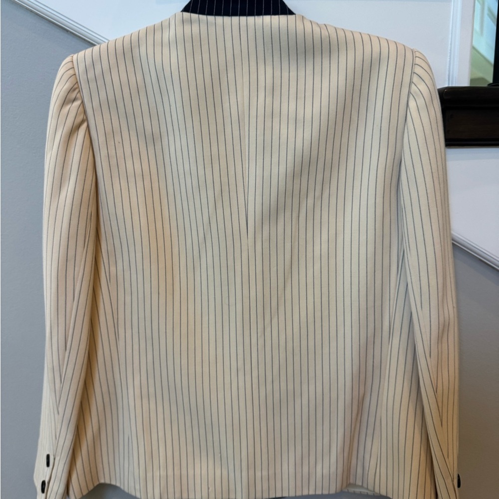 Givenchy Vintage Women's Cream and Navy Striped Blazer - Picture 5 of 8